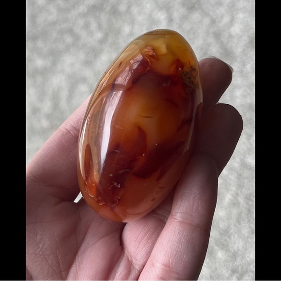 Carnelian Palm Stone - Picture 11 of 17